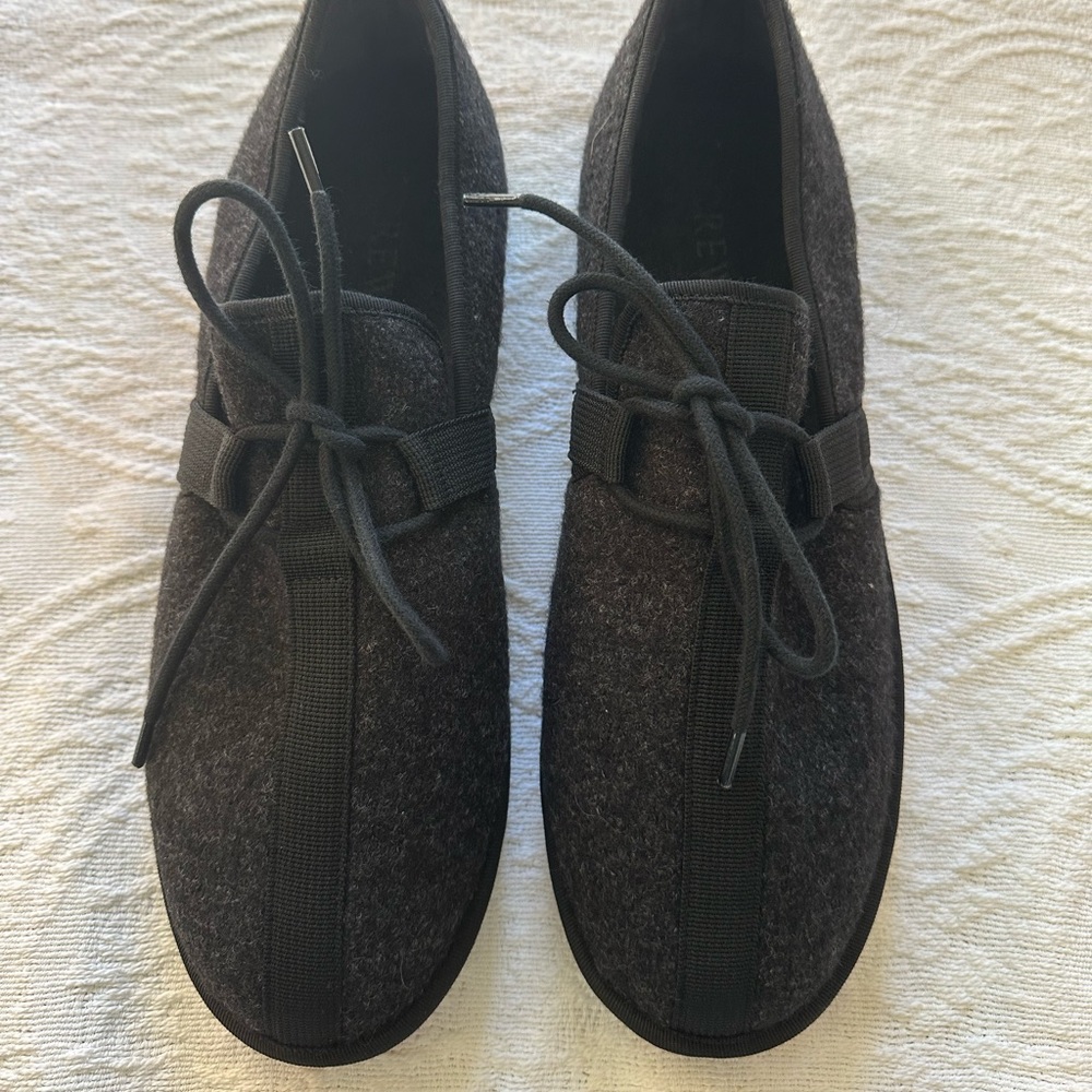 SOLD | J.Crew | Men's Charcoal Wool Chore Slippers | Size 11
